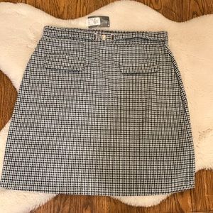 NWT. Primary pull on skirt